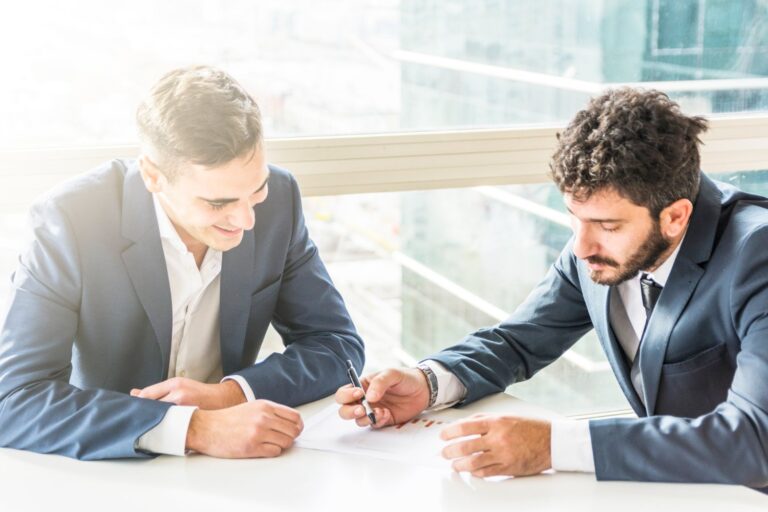 Key Clauses in a Shareholders’ Agreement: What Founders and Investors Should Understand